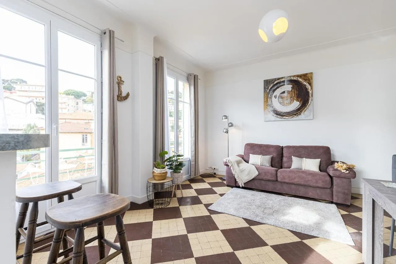 Feel Home - De Gaulle - Villefranche-Sur-Mer 0*,  France