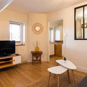Dify Grillet - Cordeliers , Lyon France